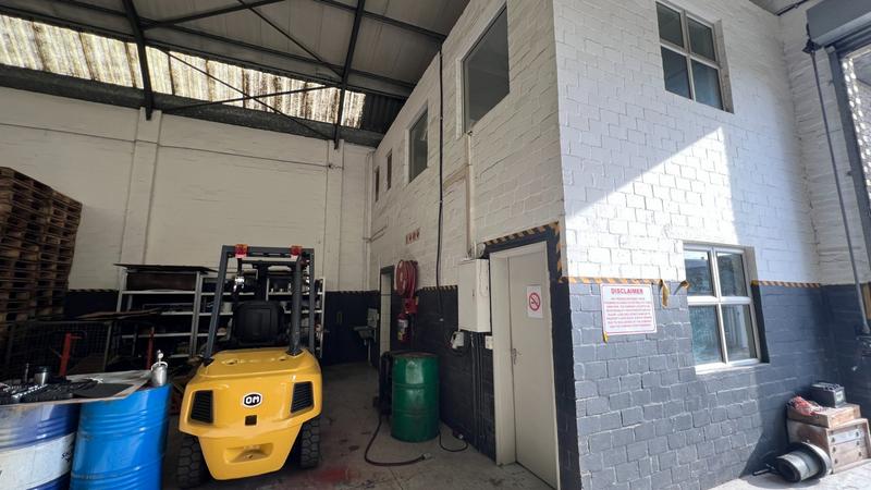 To Let commercial Property for Rent in Killarney Gardens Western Cape